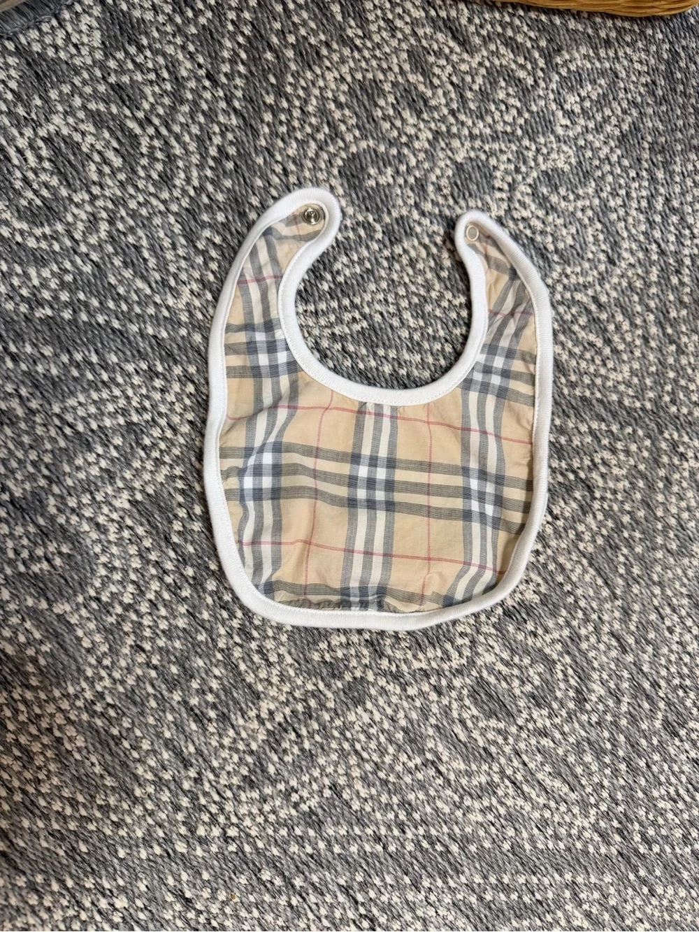Burberry Baby Bib Size 6 Months Authentic Beige Check Plaid Baby Bib White Trim